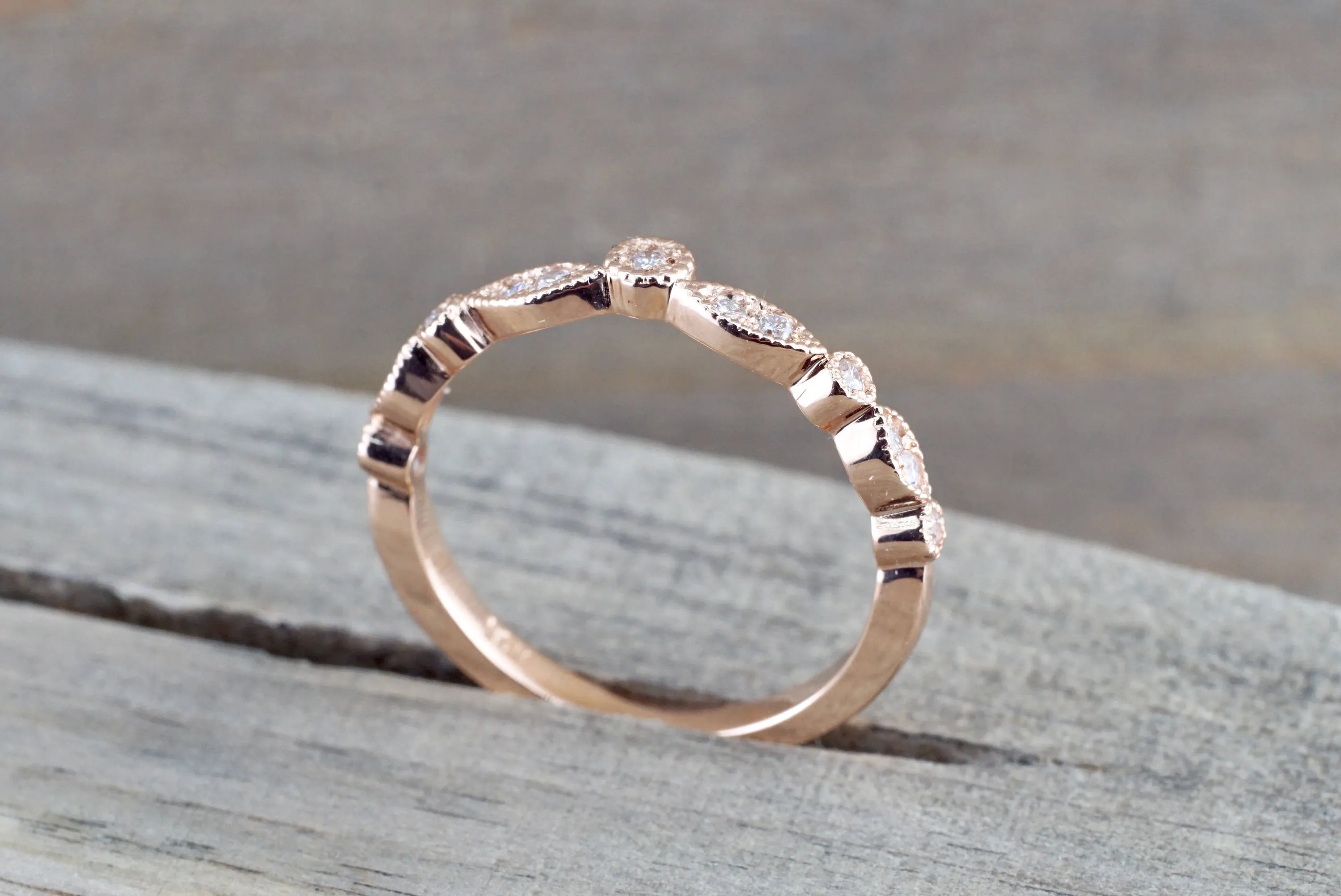 14k Rose Gold Vintage V Diamond Milgrain Band Ring