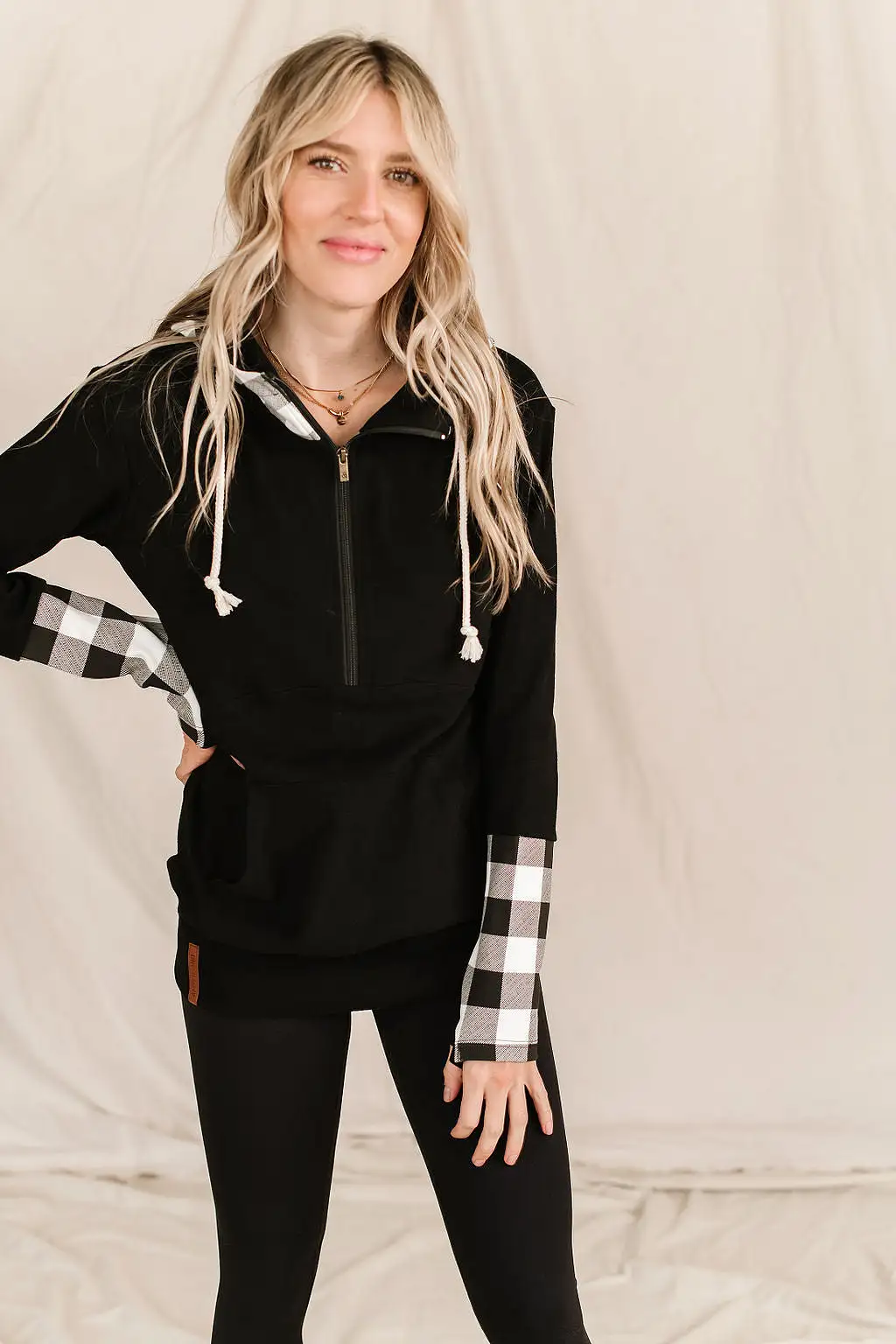 Ampersand Avenue - Halfzip Hoodie Checks Out Black