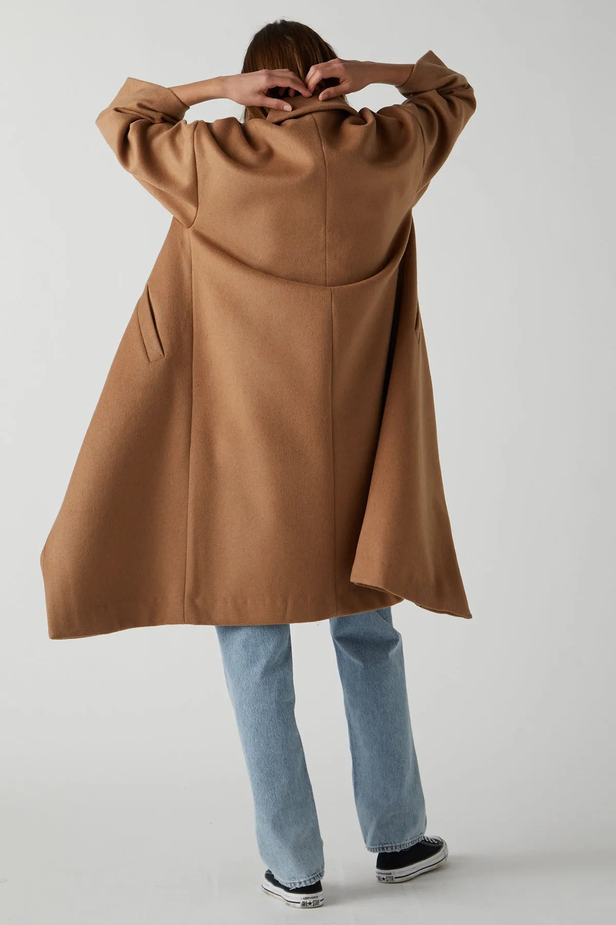 HUNTINGTON COAT IN CAMEL