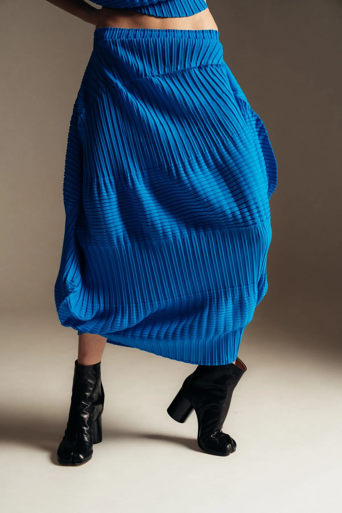 ISSEY MIYAKE | AERATE PLEATS SKIRT