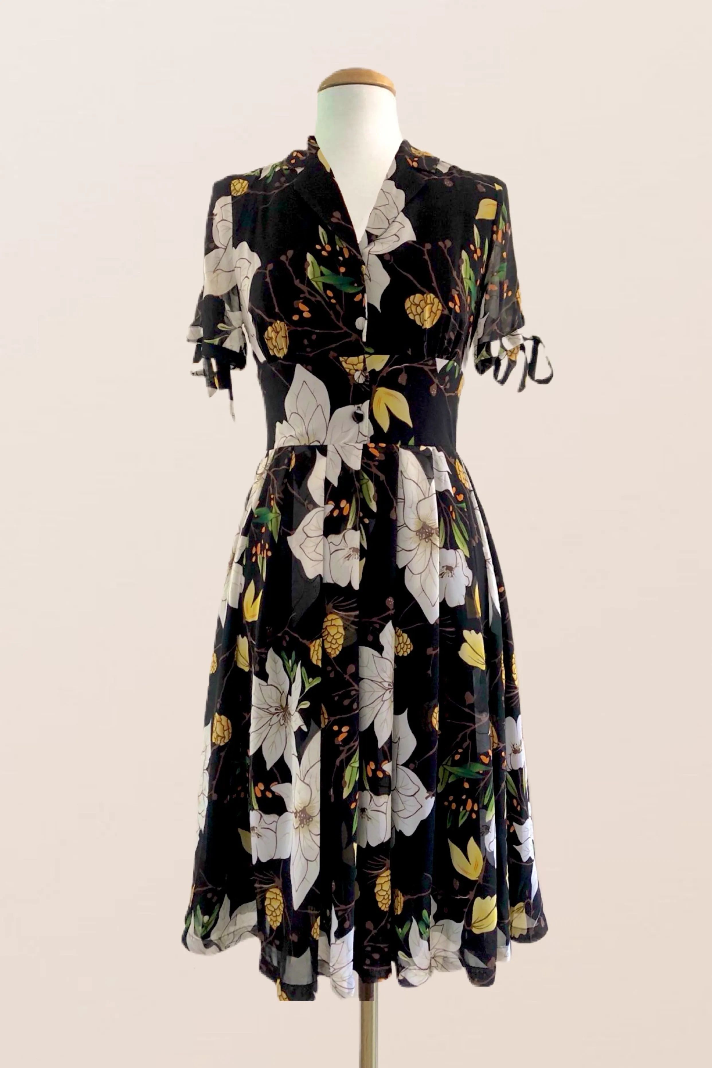 Kassandra White Lily Floral Dress