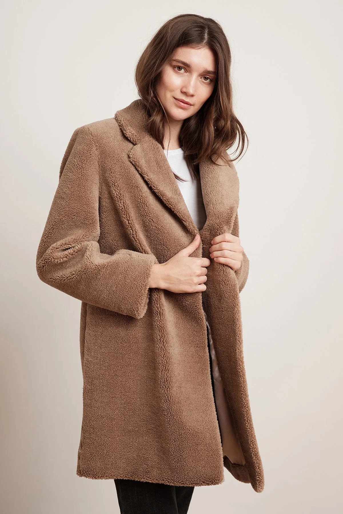 TRISHELLE LUX SHERPA OVERSIZED COAT IN TAN