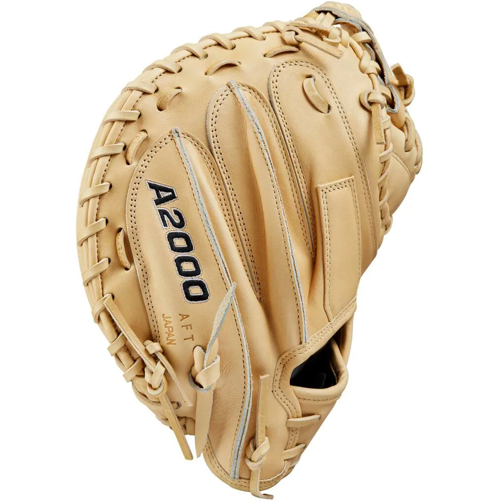 Wilson A2000 M23 33.5 Baseball Catcher's Mitt: WBW102093335